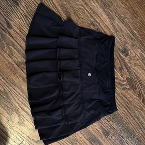 Black lululemon tennis skirt